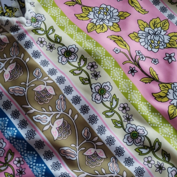 One piece swim 🏊‍♂️ - Picture 2 of 4